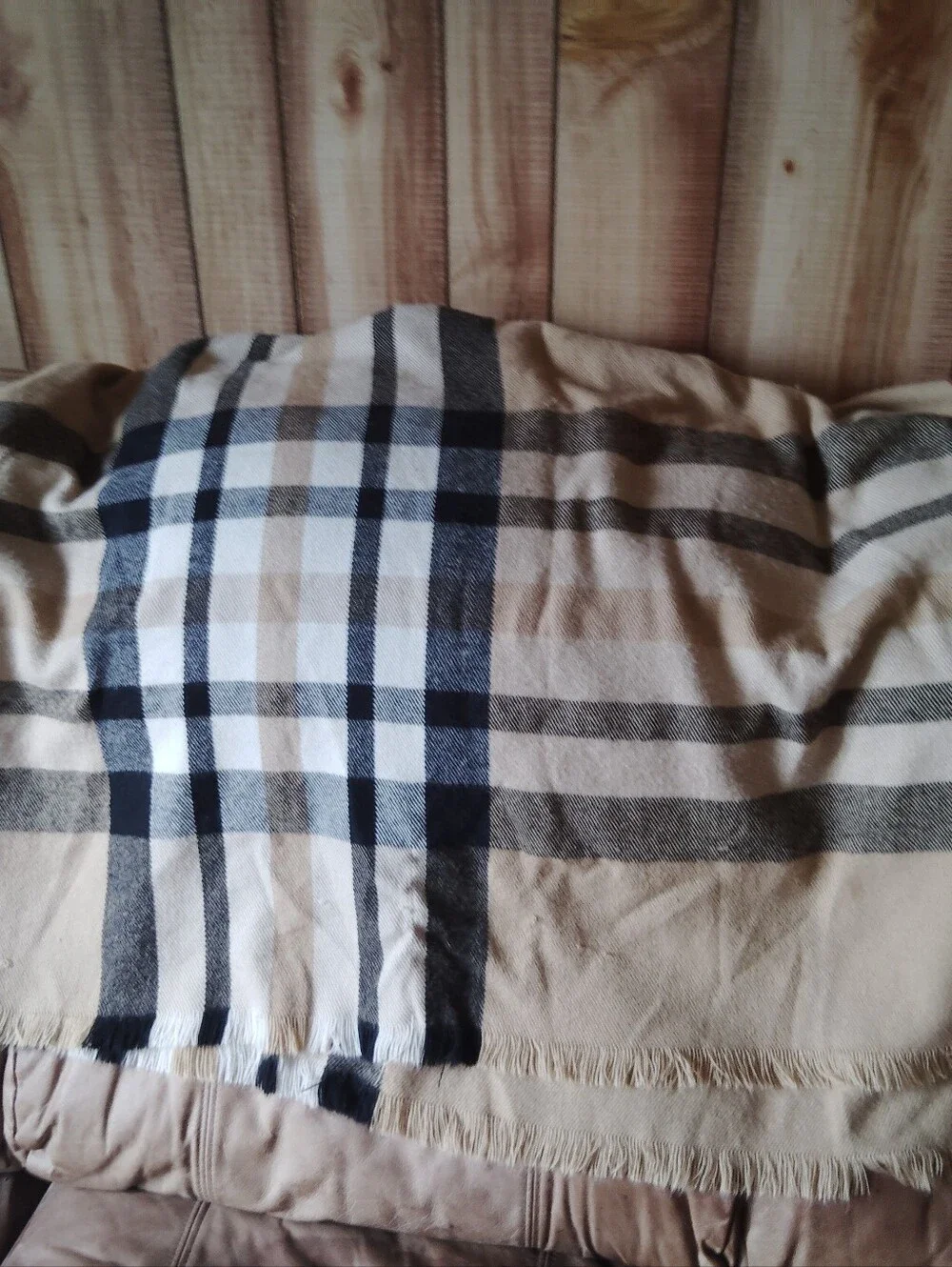 Classic Plaid Throw Blanket in Beige and Black Home Decor